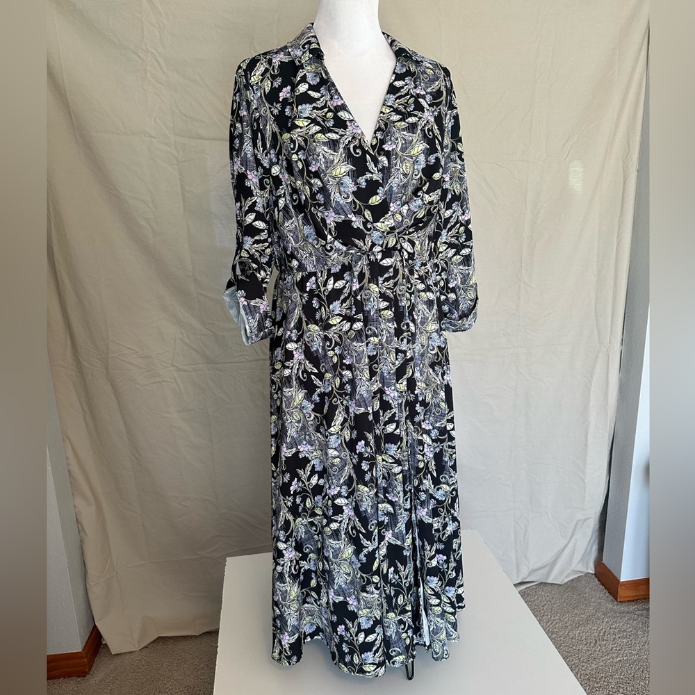 Torrid Black Floral Midi Dress fit & flare wrap size 1X white chartreuse v-neck - Picture 2 of 16